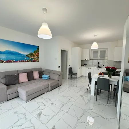 Grand View Apartament