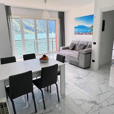 Grand View Apartment *